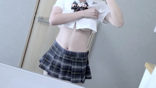 【喜友名みお】ノーブラミニスカートで下乳チラリとか、えっちな競泳水着で食い込みとか♡【微エロ】