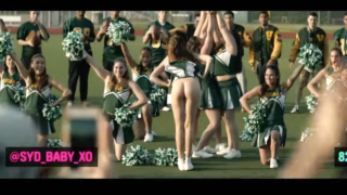 【ハプニング】カメラ回ってる？じゃ出しちゃおうw w→衝撃のノーパン♡