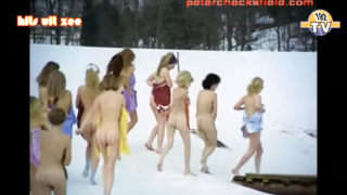 【温泉】地獄の寒中温泉体験♡早足で描けるお尻をじっくりと捉えるw