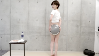 【日常】履いてない状態で例のアレをやってみたw本物とは違った結末に思わず一時停止♡