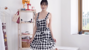 【チャレンジ】セクシー着替えシーンでうっかり見えちゃいけないもの見えるところがそそるw【微エロ】